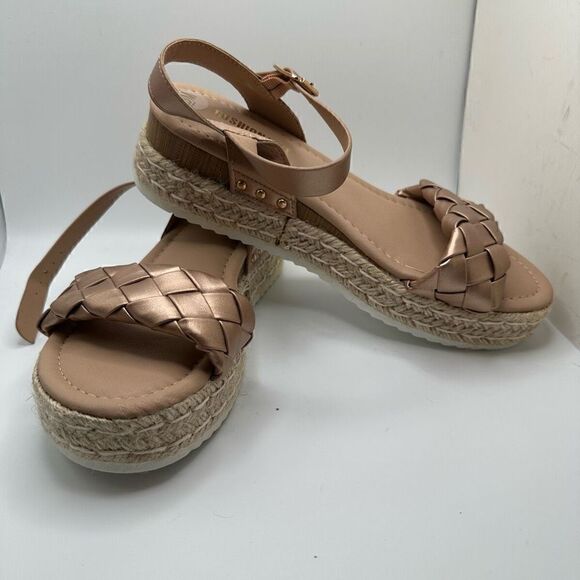 CUSHIONAIRE Women's woven espadrille wedge sandal 9 ROSE GOLD - Picture 6 of 7